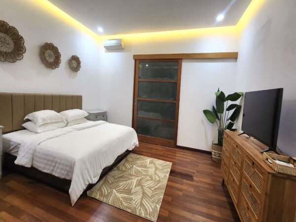 3-Bedroom Villa for Monthly & Yearly Rental in Berawa, Canggu Bali - BVIL744