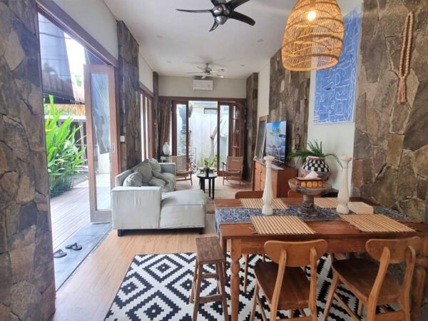 3-Bedroom Villa for Monthly & Yearly Rental in Berawa, Canggu Bali - BVIL744