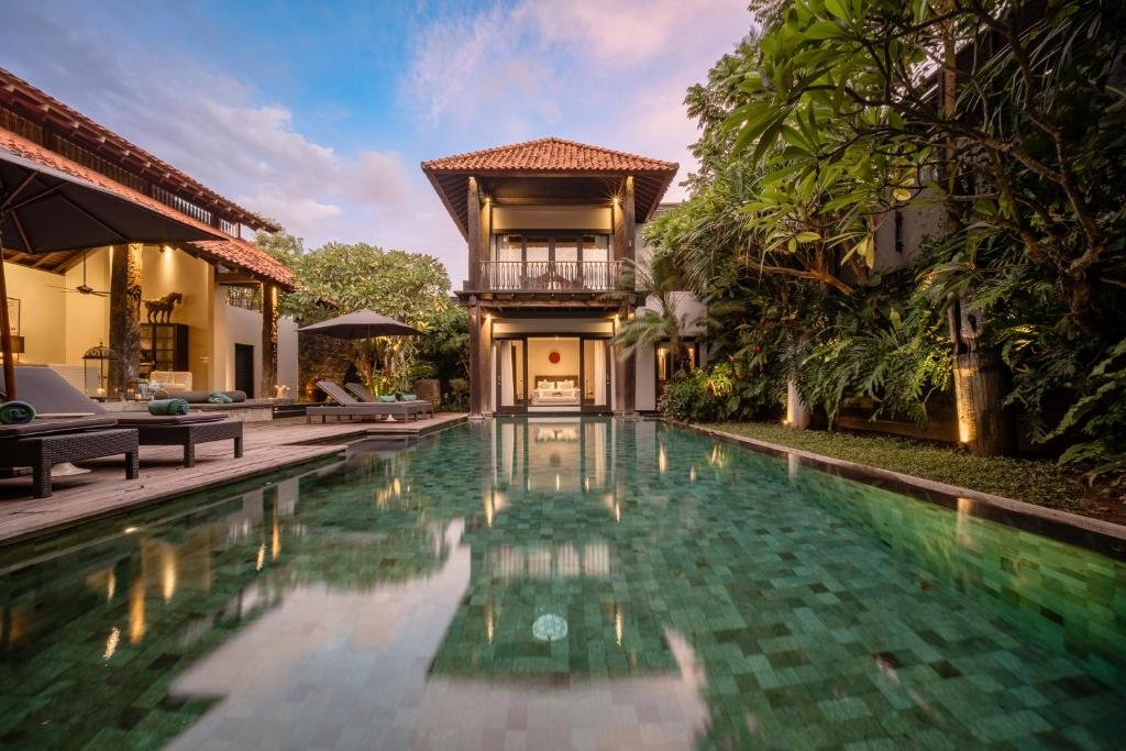 Stylish 4-Bedroom Villa in Central Seminyak – Walk to Beach & Eat Street – BVI1234