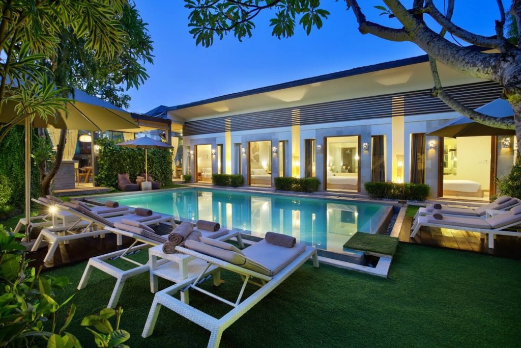 Massive 9-Bedroom Villa in the Heart of Seminyak – Ideal for Groups, Events & Celebrations – BVI20574
