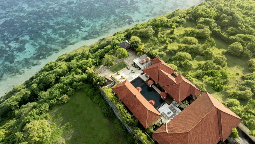 7 Bedrooms Luxury Villa – Where Nature Meets Modern Comfort in Uluwatu – BVI54326