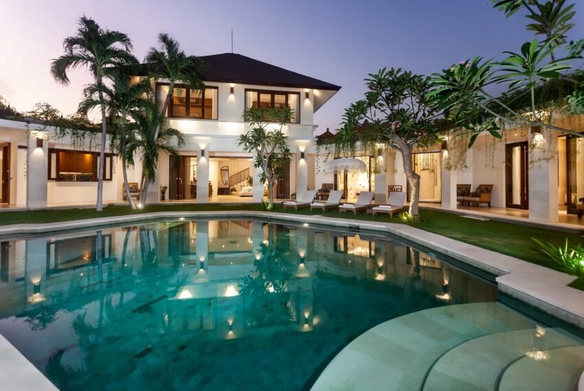 5-6 Bedrooms, Contemporary Artistic Villa in the Heart of Seminyak, Bali – BVI74752