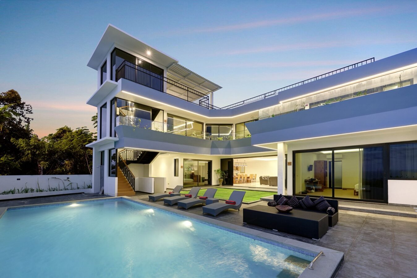 6-Bedroom Ocean View Villa in Uluwatu – Steps from Savaya Day Club – BVI74815