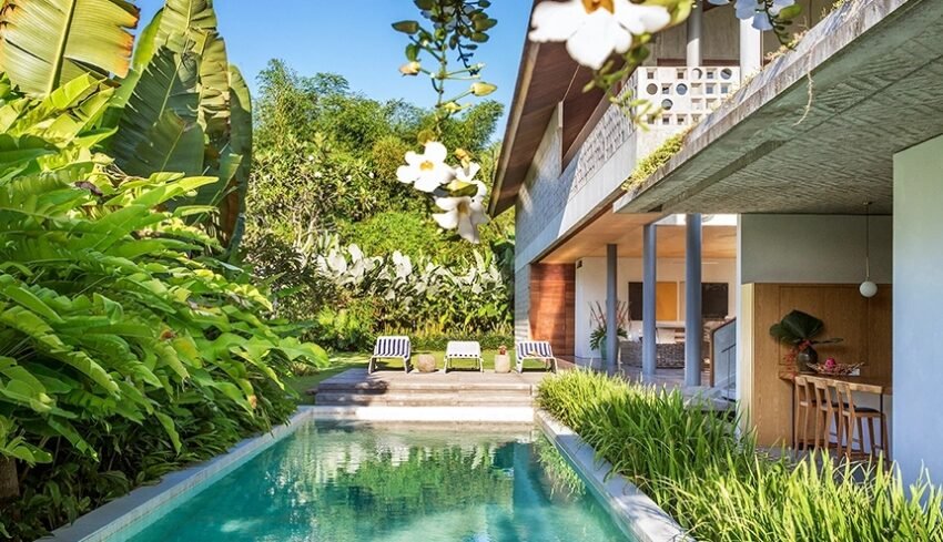 11 Bedrooms – A Private Coastal Estate in Saba, Near Sanur – BVI75420