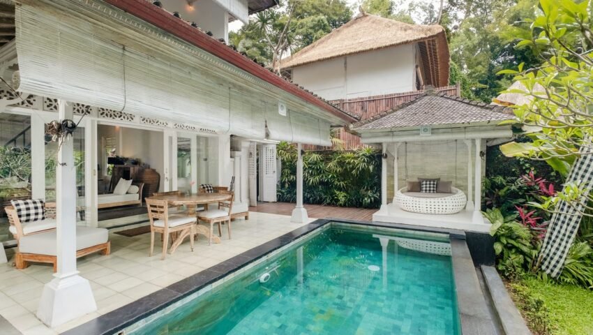 A Secluded Romantic Hideaway Overlooking the Wos River Valley, Ubud – BVI75465